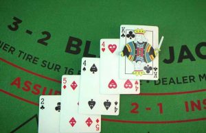 Cách chơi Blackjack - Dừng bài đúng lúc 