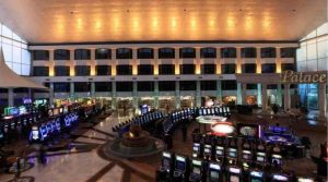 Holiday-Palace-Resort-&-Casino-anh-dai-dien