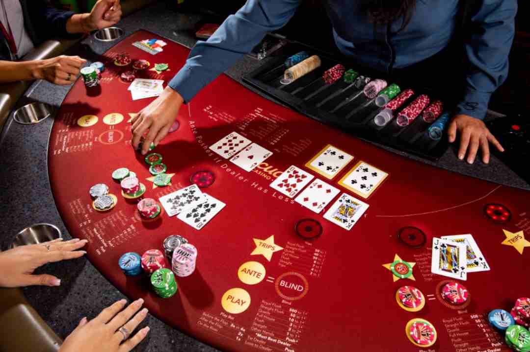 Vui cùng Poker Thansur Bokor Highland Casino
